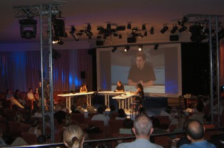 Séminaire / Pleinière : laboratoire pharmaceutique. Espagne (5 jours).<br> via l'Agence Odonate Prod